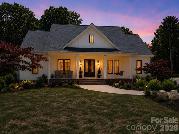 137 Channel Court, New London, NC 28127