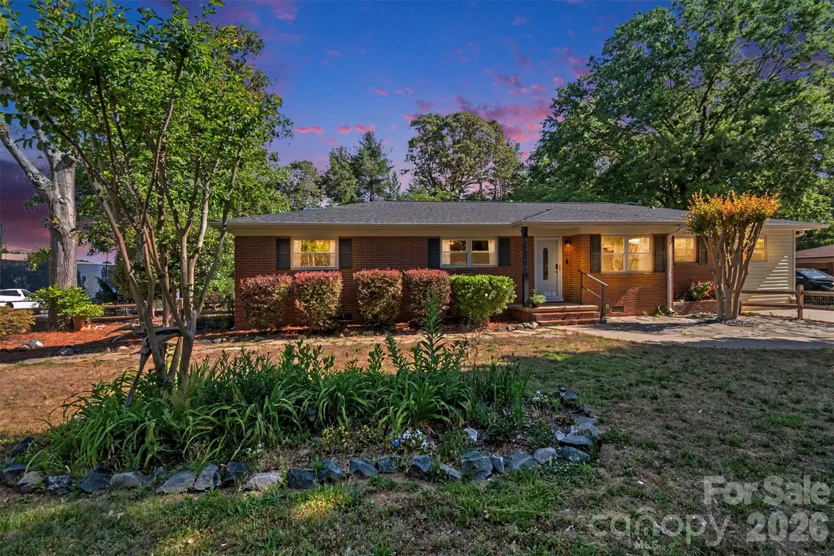 738 Edgemoor Drive, Mooresville, NC 28115 - #1