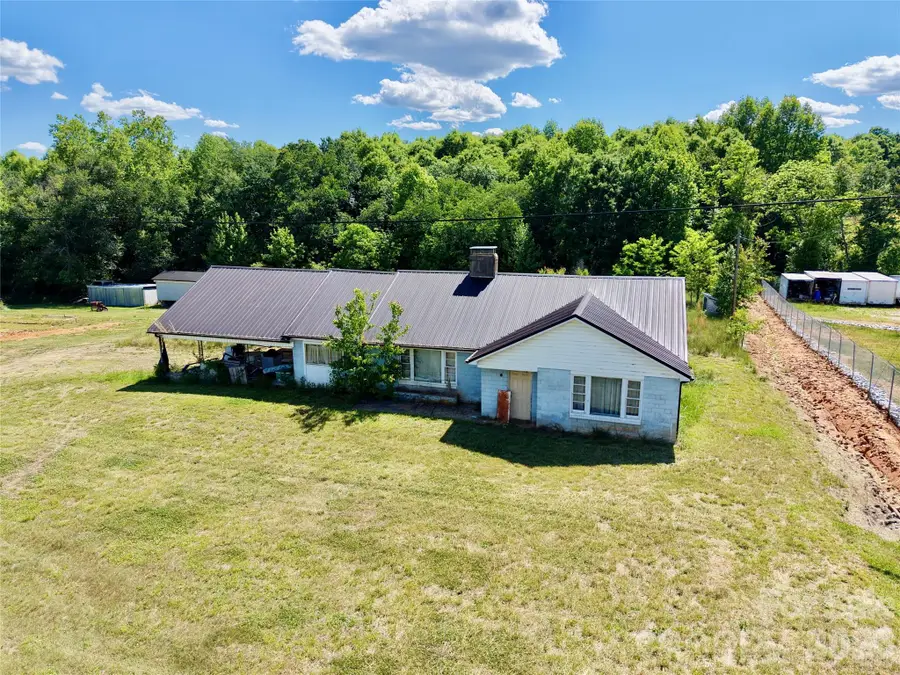 1263 Nc 16 Highway N, Taylorsville, NC 28681 - #3