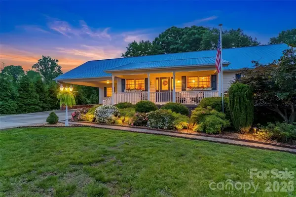 183 Greenlea Circle, Taylorsville, NC 28681