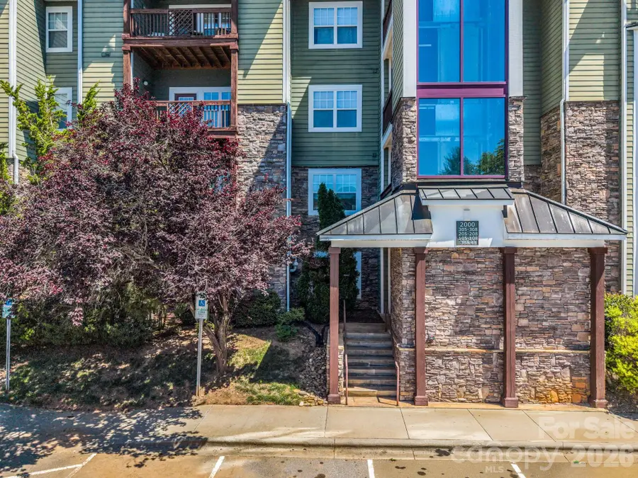 2000 Olde Eastwood Village Boulevard #3B, Asheville, NC 28803 - #3