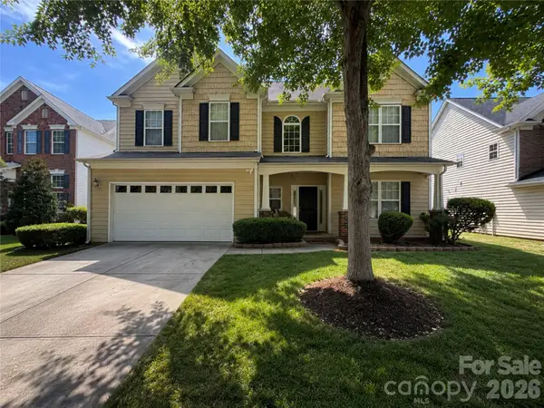 9806 Back Acre Drive, Charlotte, NC 28213