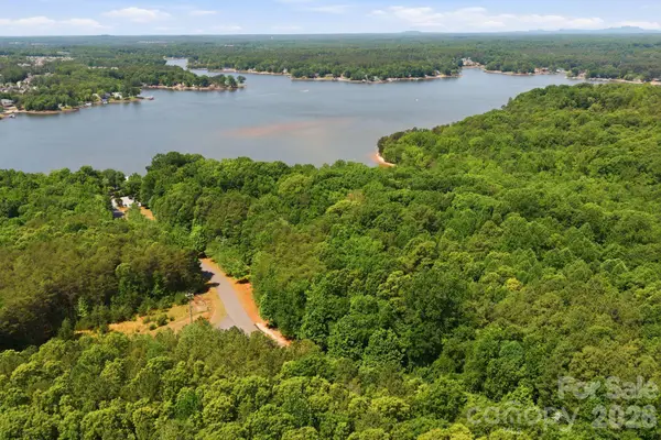 000 Island Point Road, Charlotte, NC 28278