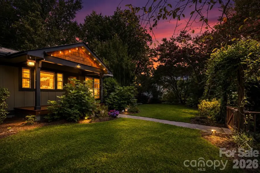 10 Davenport Place, Asheville, NC 28806 - #2