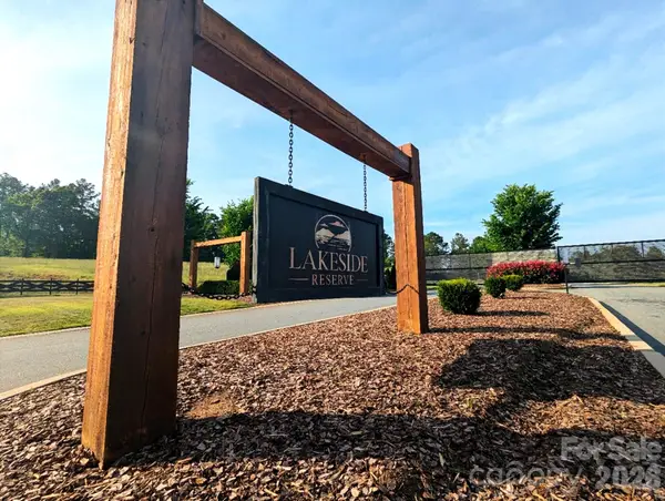 2162 Columbia Ridge #4, Connelly Springs, NC 28612