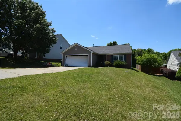 633 Overlook Road, Lowell, NC 28098