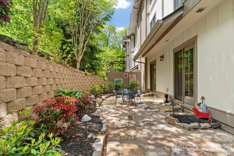 52 Logging Horse Road #A/102, Burnsville, NC 28714 - #2
