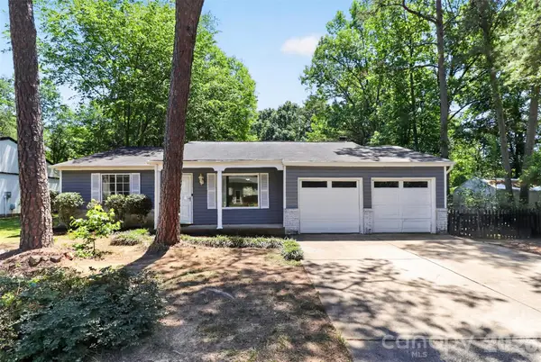 5112 Split Oak Drive, Charlotte, NC 28227