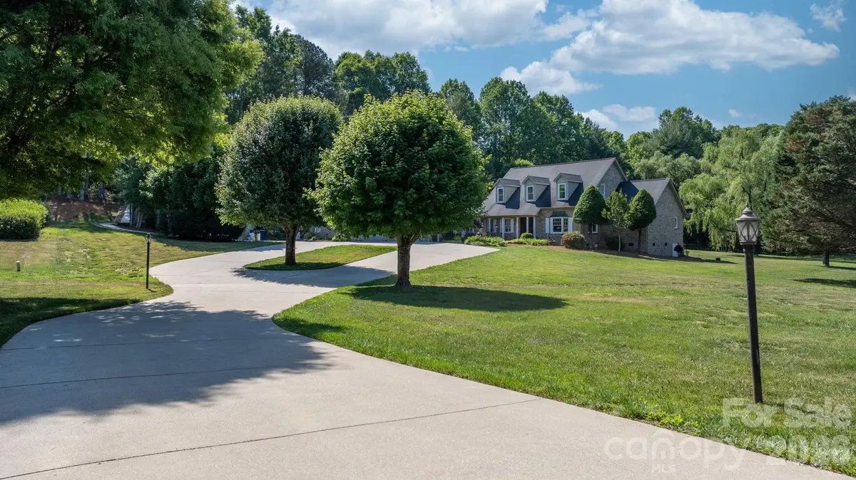401 Redwood Court, Lenoir, NC 28645 - #1