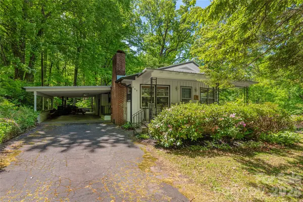 868 Cabin Flats Road, Cullowhee, NC 28723