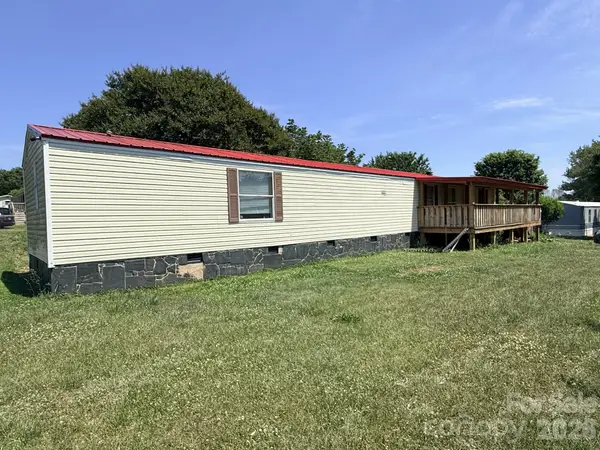 2330 Springdale Drive, Newton, NC 28658