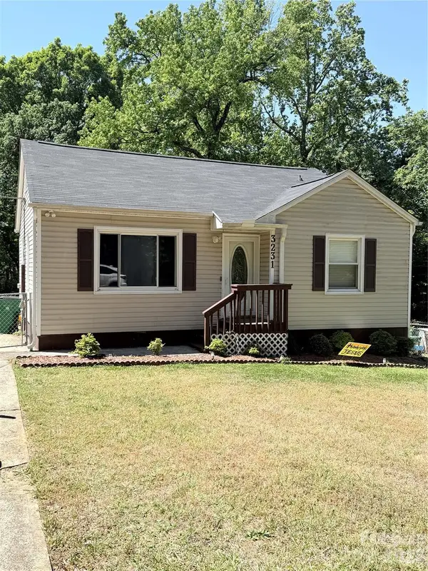 3231 Carver Place, Charlotte, NC 28269