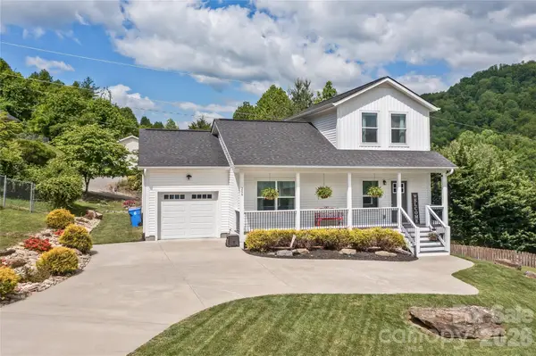 206 Linsonwood Road, Waynesville, NC 28786