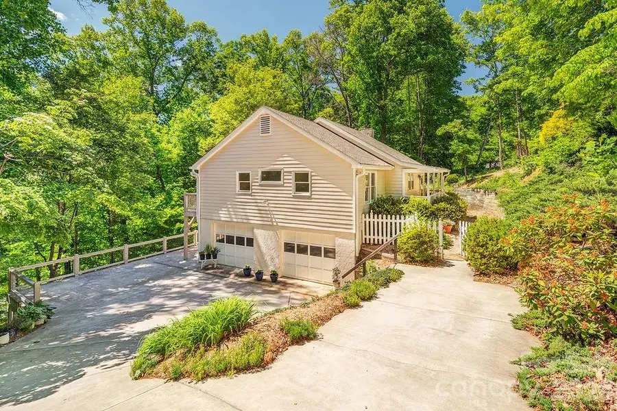 146 Churchill Downs Drive, Fairview, NC 28730 - #2