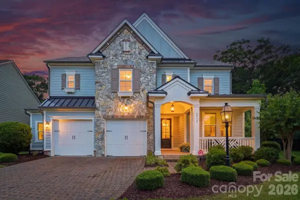 8912 Blakeney Drive, Charlotte, NC 28277