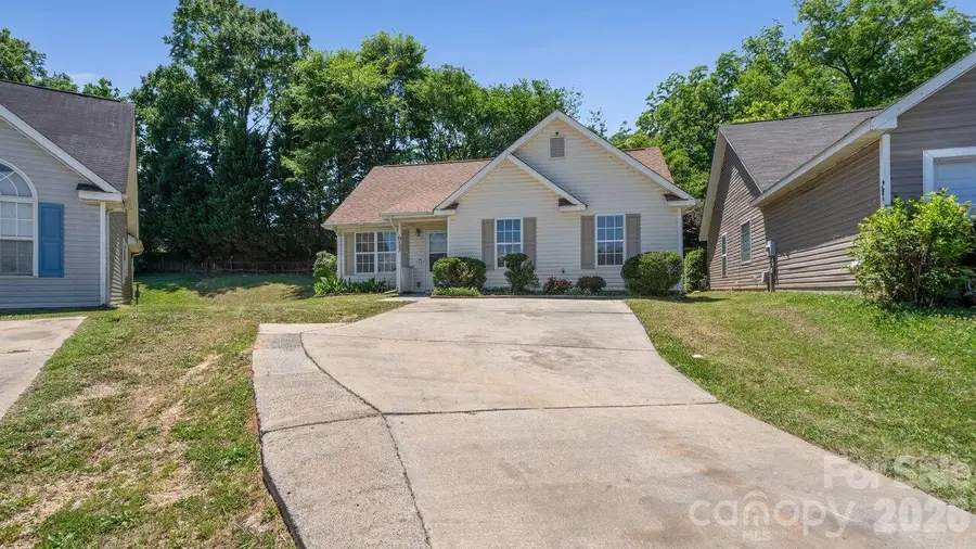 613 Hoskins Ridge Lane, Charlotte, NC 28216 - #2