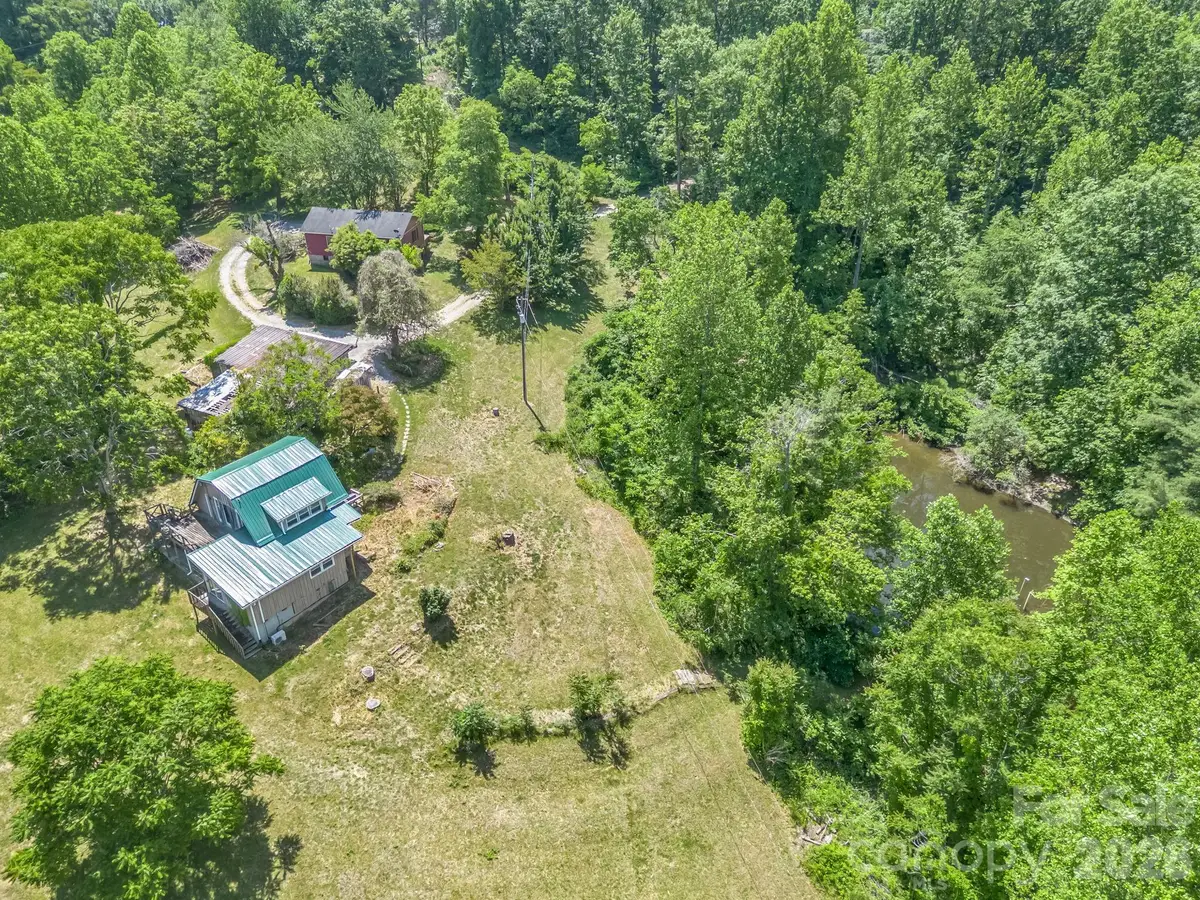 255 & 257 Crescent Street, Saluda, NC 28773 - #1