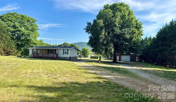 1309 Poole Gooden Road, Hiddenite, NC 28636