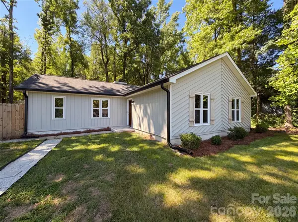 4554 Strangford Avenue, Charlotte, NC 28215