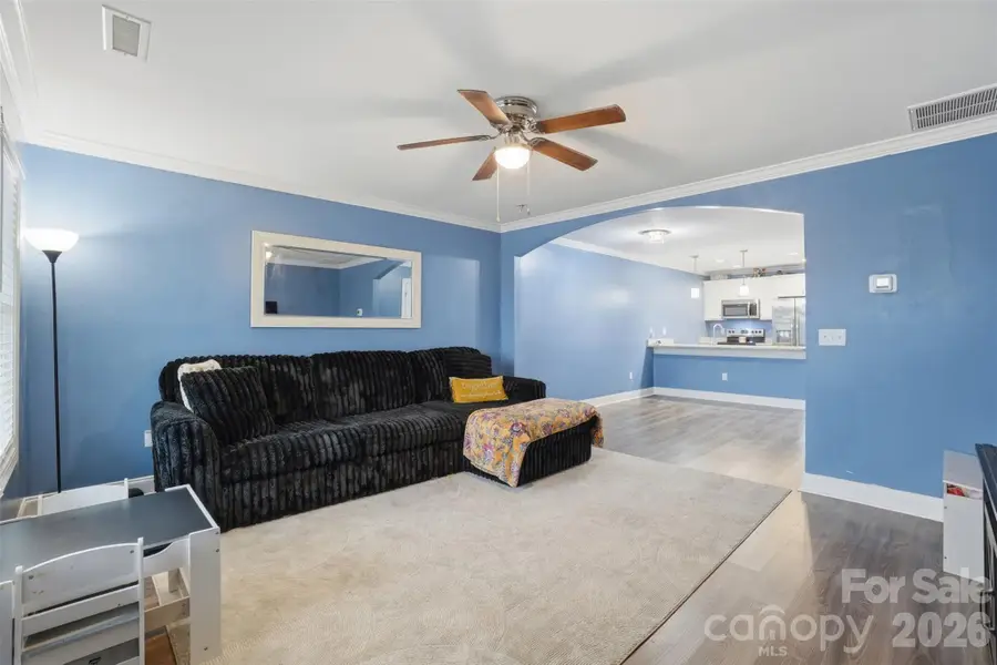 1629 Oak Leaf Drive, Hickory, NC 28601 - #3