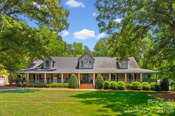 16105 Langston Drive, Charlotte, NC 28278