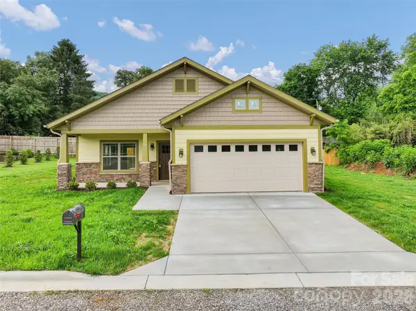 99 Junes Way, Waynesville, NC 28786