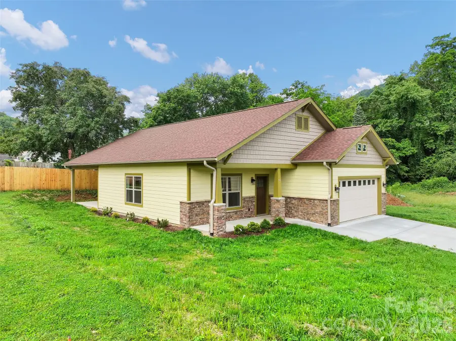 99 Junes Way, Waynesville, NC 28786 - #3