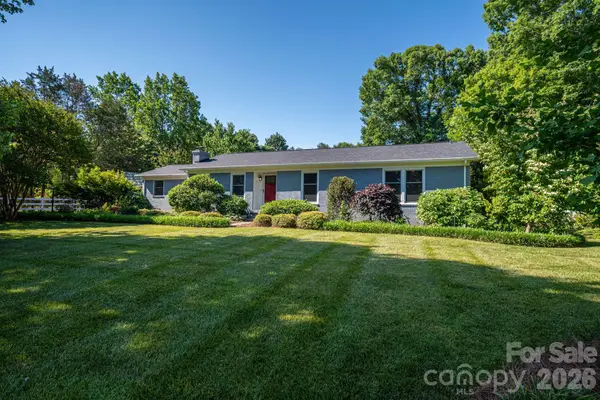 305 Heather Lane, Mount Holly, NC 28120