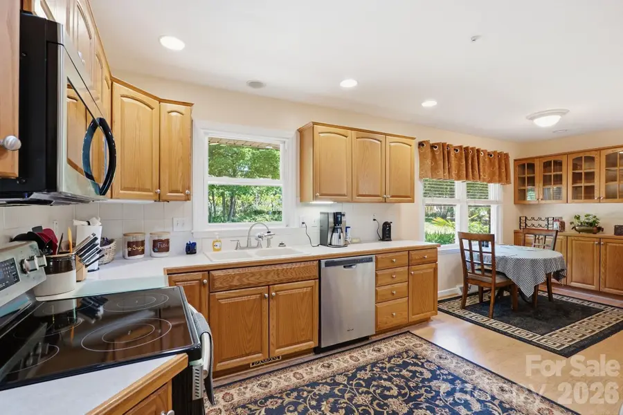 4323 Creemore Drive, Charlotte, NC 28213 - #2