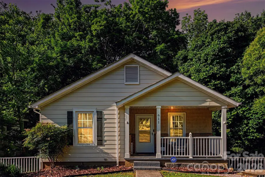 611 E 4th Avenue, Gastonia, NC 28054 - #2