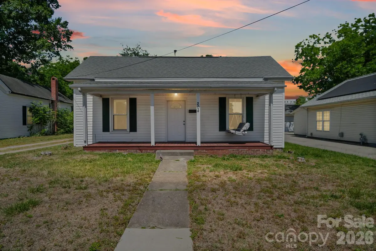 204 S East Avenue, Kannapolis, NC 28083 - #1
