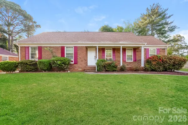 7114 Fox Hunt Road, Charlotte, NC 28212