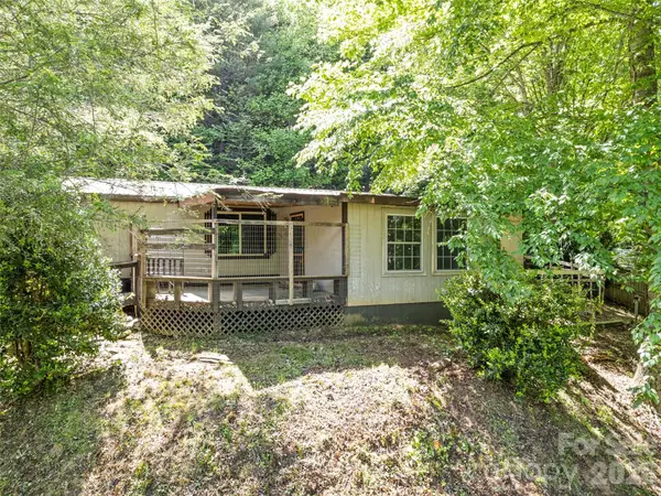 102 Serenity Lane, Clyde, NC 28721