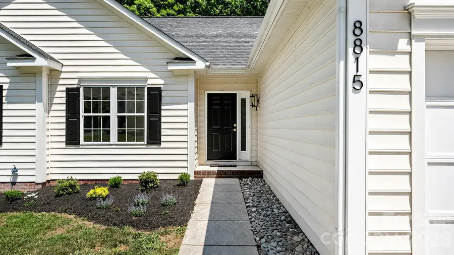 8815 Burnt Umber Drive, Charlotte, NC 28215 - #2