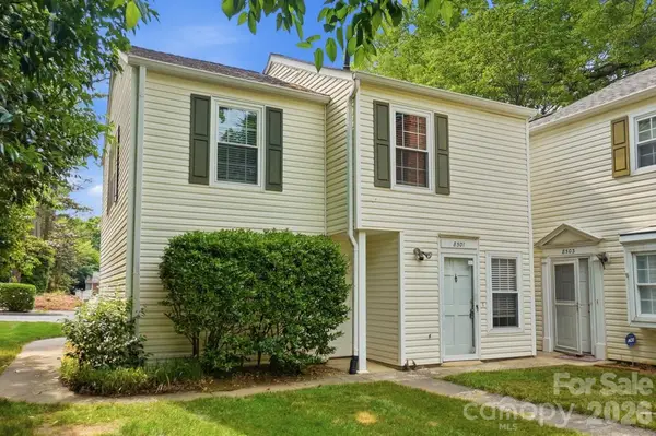 8501 Pine Thicket Court, Charlotte, NC 28226