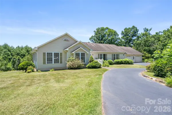 28 Song Bird Lane, Weaverville, NC 28787