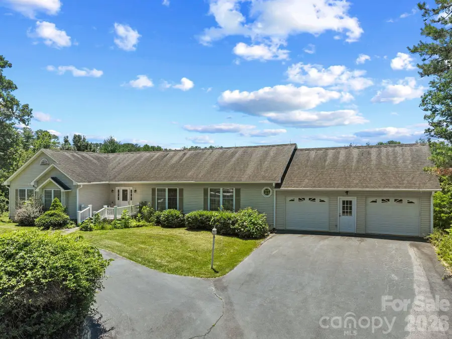 28 Song Bird Lane, Weaverville, NC 28787 - #3