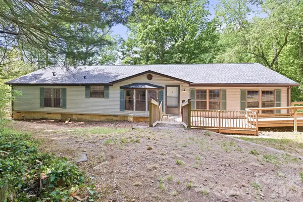 154 Ridgedale Road, Candler, NC 28715