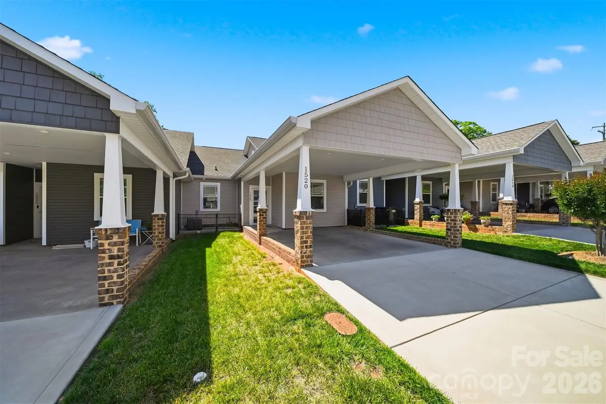 1520 28th Street Lane Se, Hickory, NC 28602 - #1