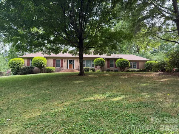 5705 Foxcrest Drive, Mint Hill, NC 28227