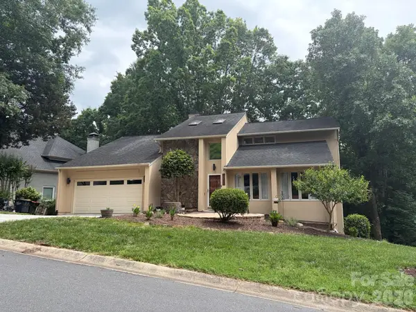 7057 Mariners Court, Tega Cay, SC 29708