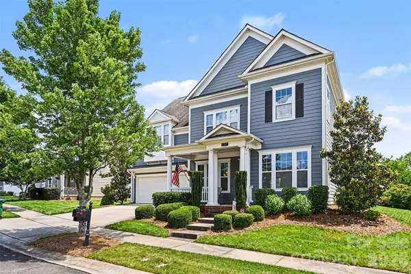 2507 Lochview Street, Pineville, NC 28134