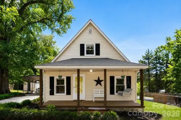 602 E Lee Avenue, Bessemer City, NC 28016 - #1