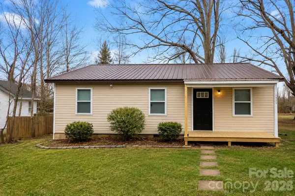 1711 Younger Avenue, Statesville, NC 28677