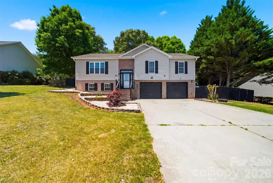 107 Cliffwood Drive, Hudson, NC 28638 - #2