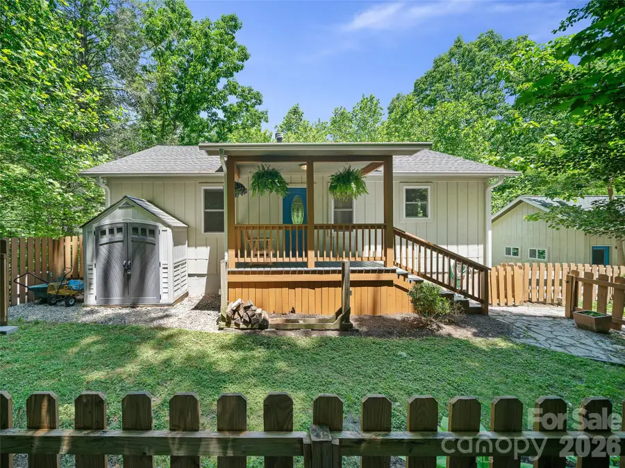 142 Wildflower Road, Spruce Pine, NC 28777 - #2