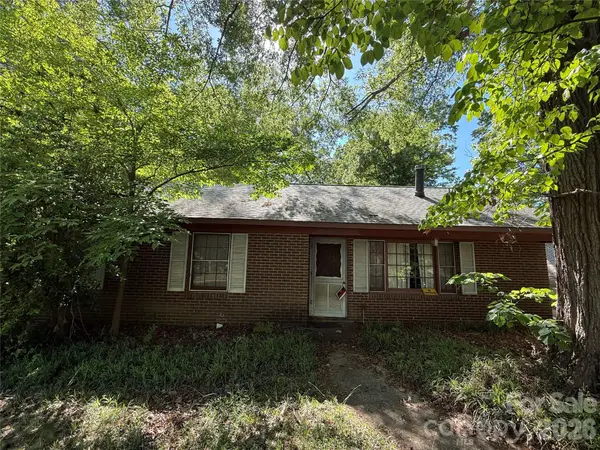 10100 Starwood Drive, Charlotte, NC 28215