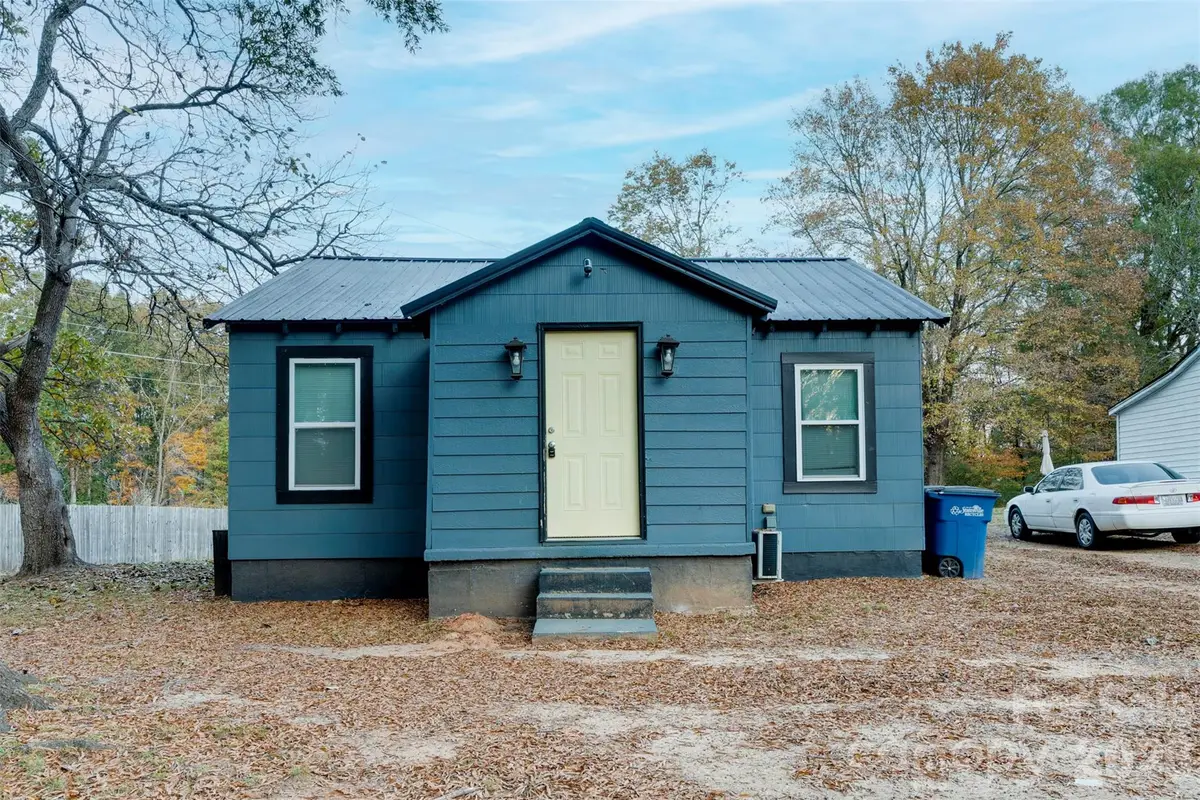 1327 11th Street, Statesville, NC 28677 - #1