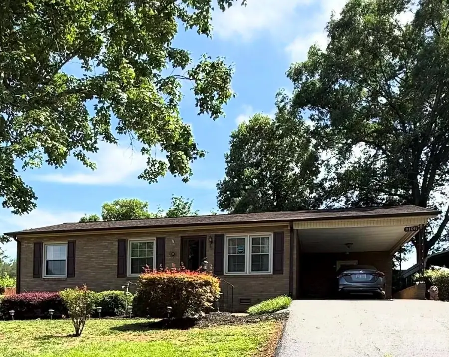 9108 Wilson Heights Avenue, Hildebran, NC 28637 - #2