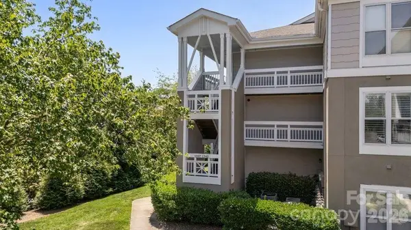 1338 Torrence Circle #29, Davidson, NC 28036
